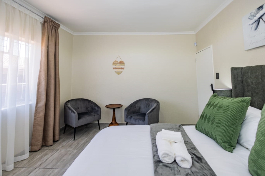 To Let 3 Bedroom Property for Rent in Protea Heights Western Cape